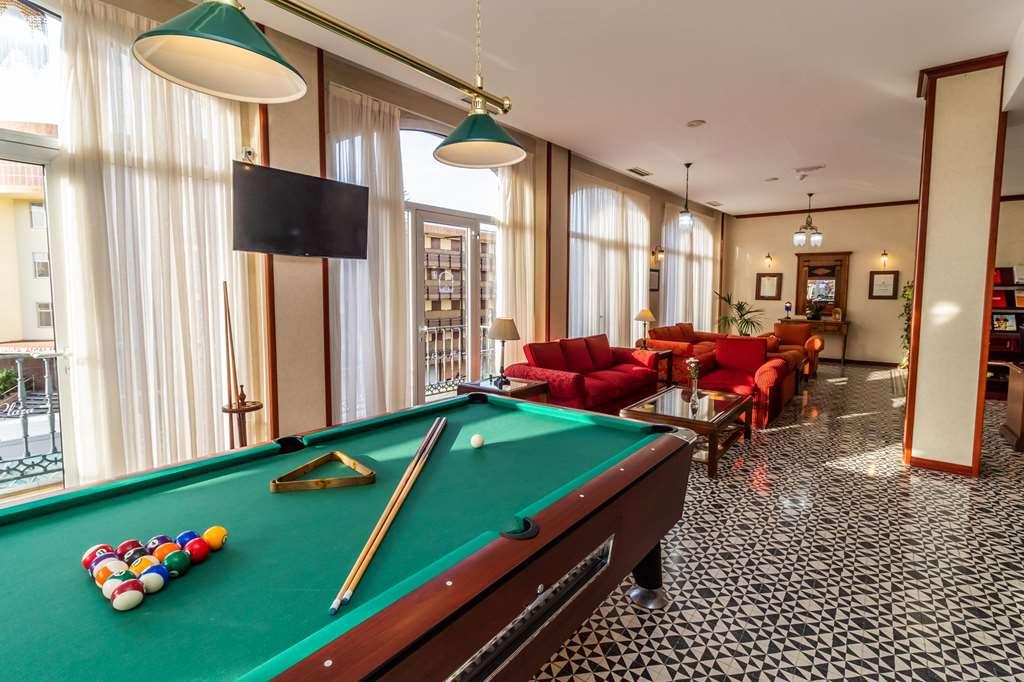 Hotel Reveron Plaza 로스크리스티아노스 내부 사진