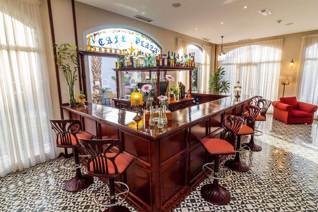 Hotel Reveron Plaza 로스크리스티아노스 내부 사진