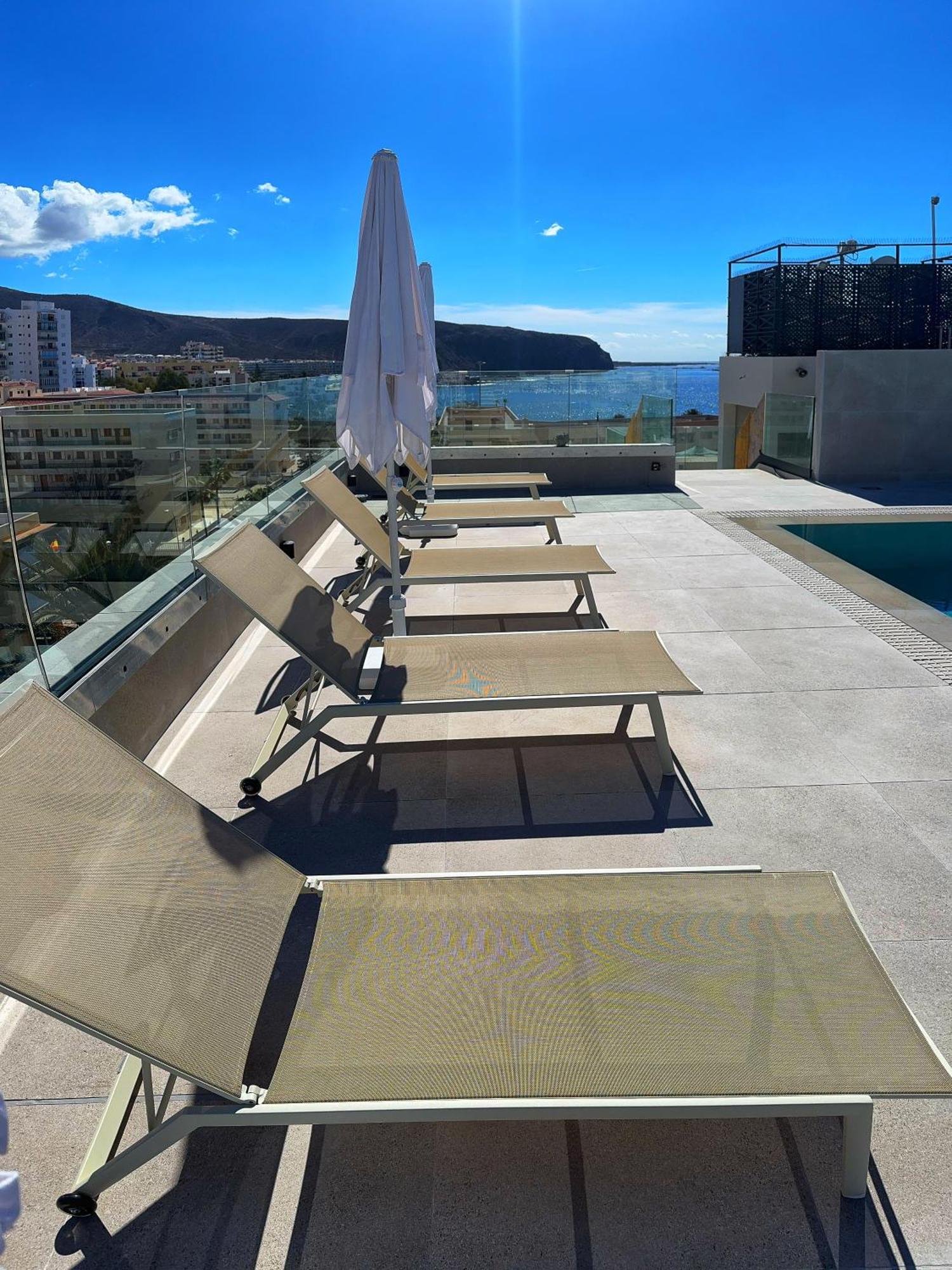 Hotel Reveron Plaza 로스크리스티아노스 외부 사진