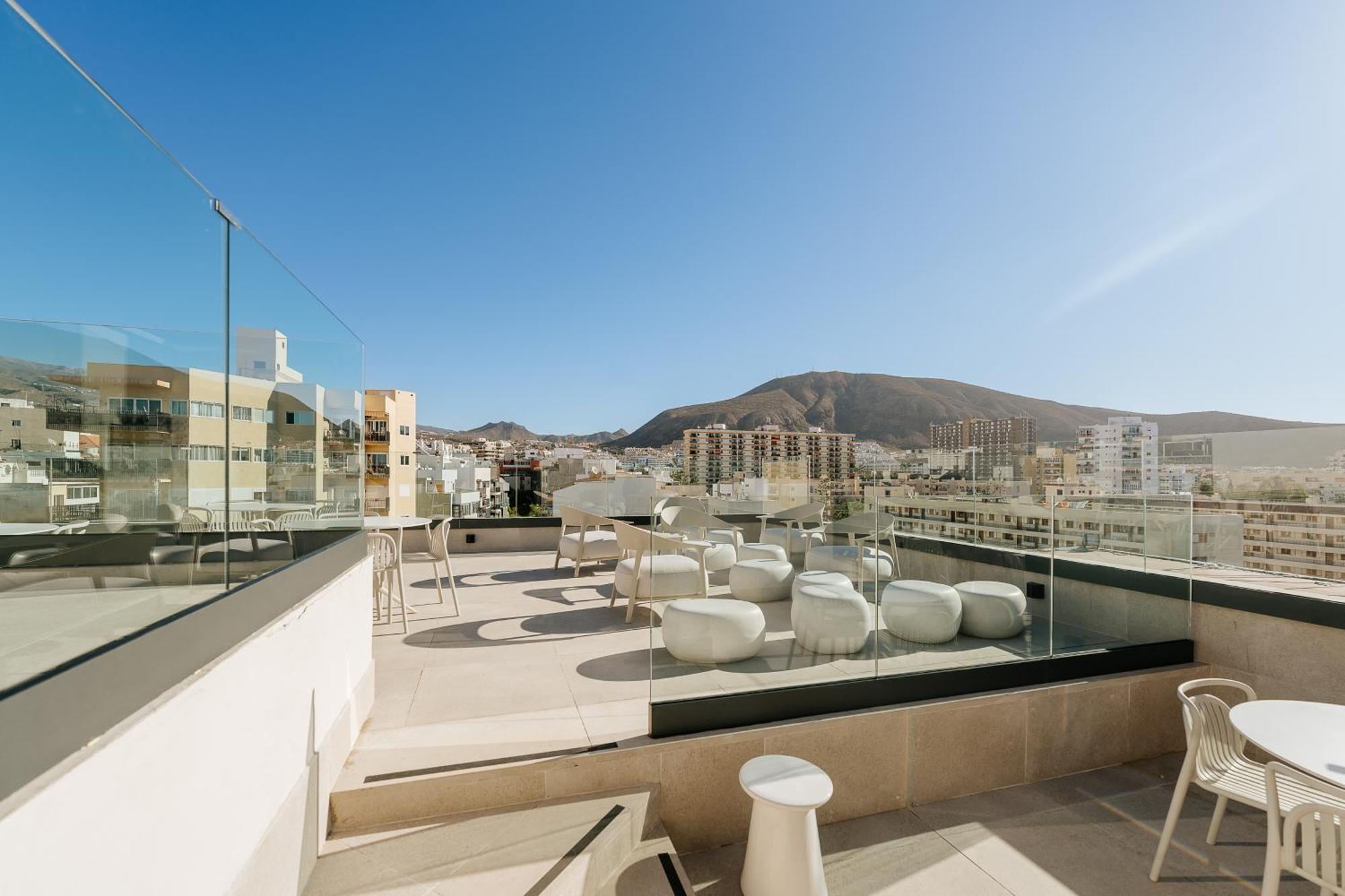 Hotel Reveron Plaza 로스크리스티아노스 외부 사진